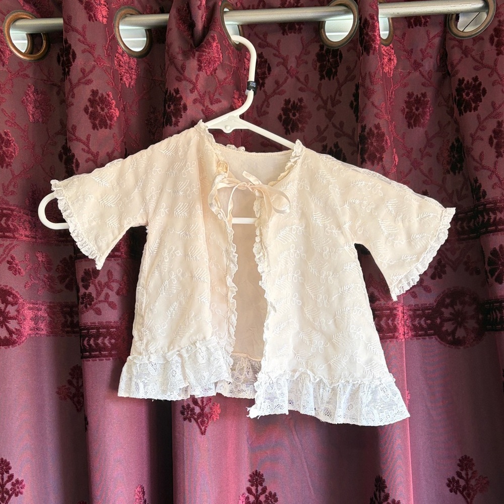 3/$20 Cream Lace Kids Tye Front Blouse Size 12-18 months